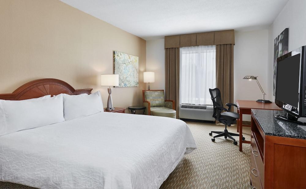 Hilton Garden Inn Charlotte North Kültér fotó