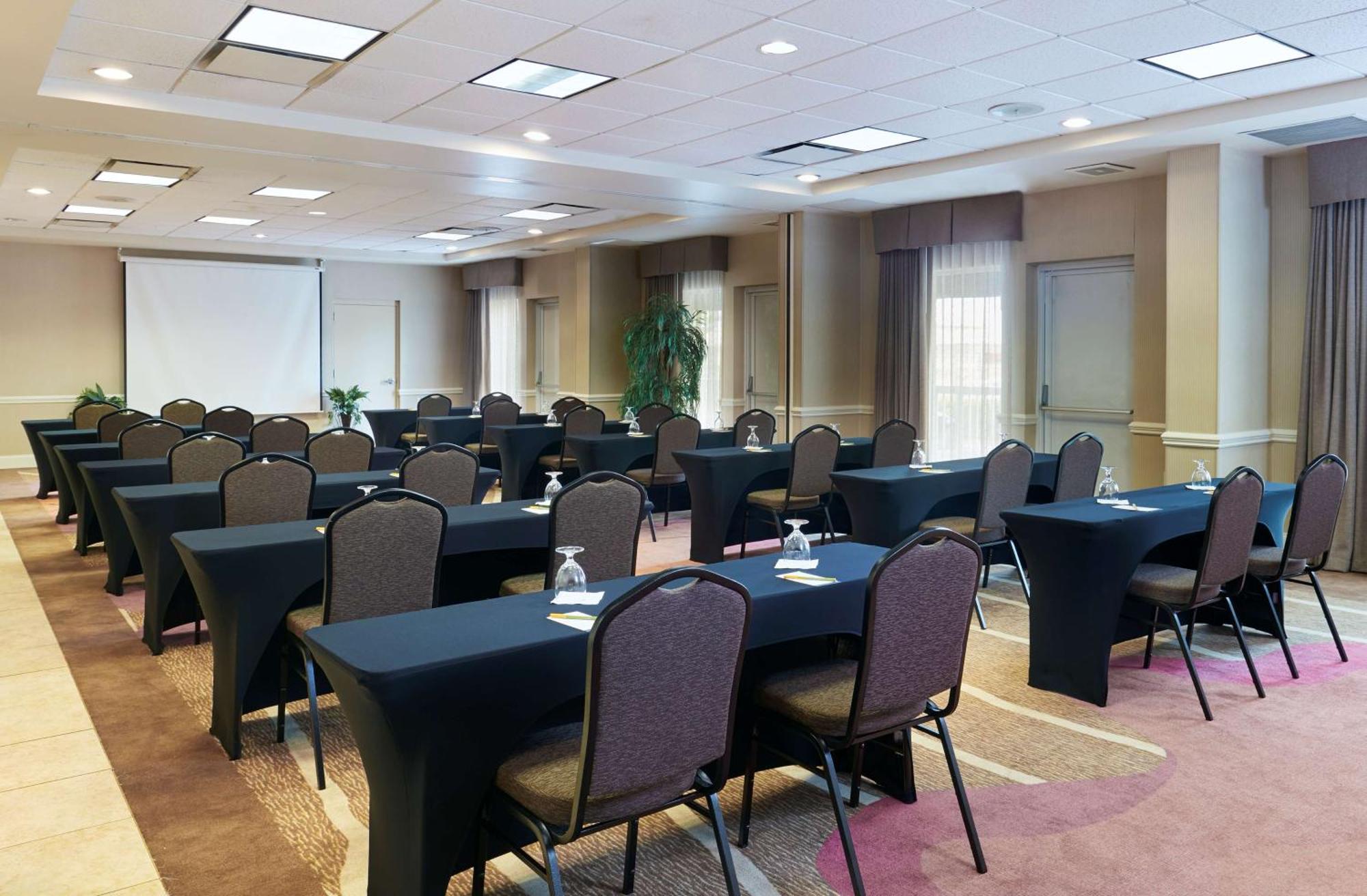 Hilton Garden Inn Charlotte North Kültér fotó
