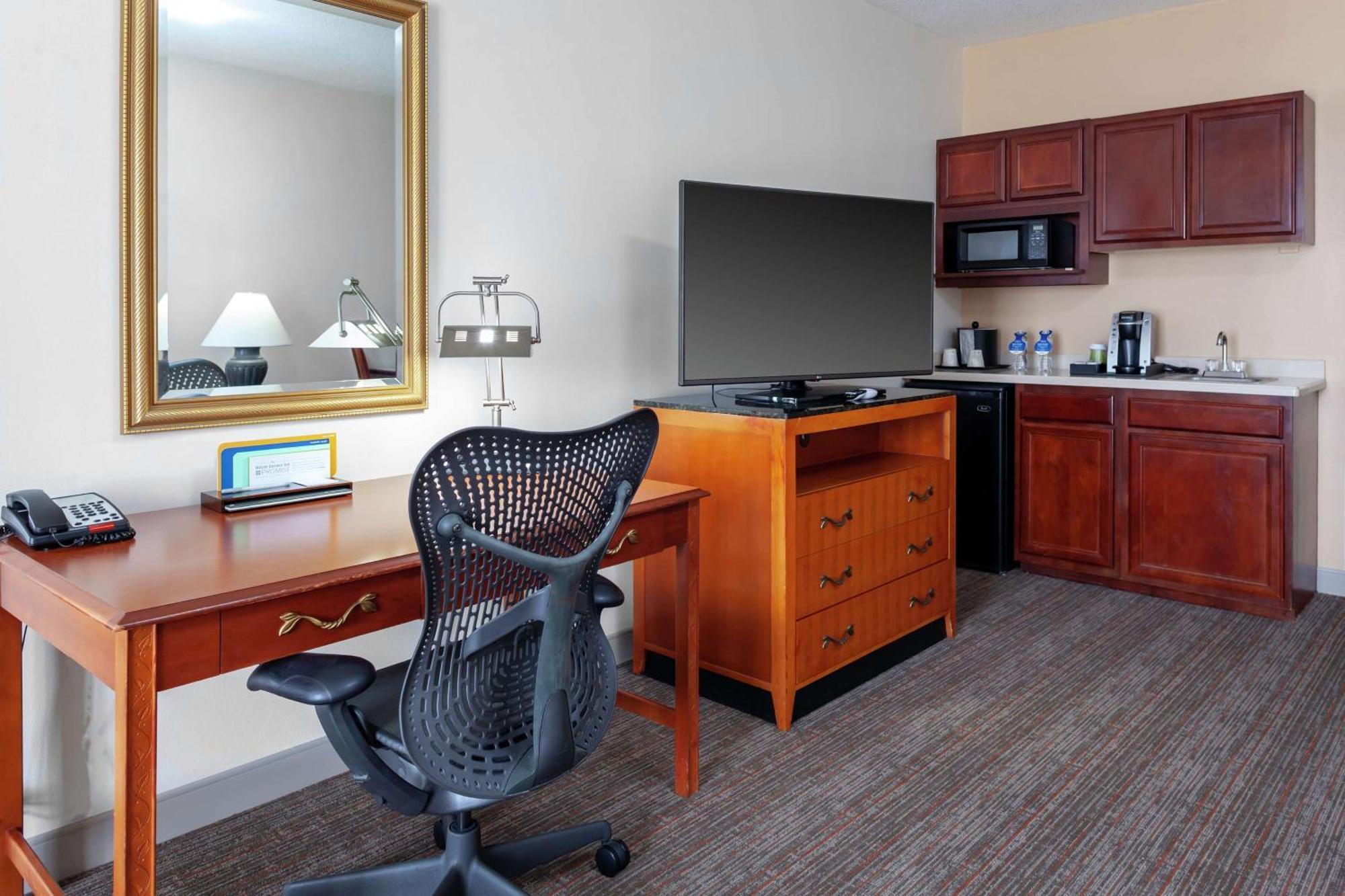 Hilton Garden Inn Charlotte North Kültér fotó