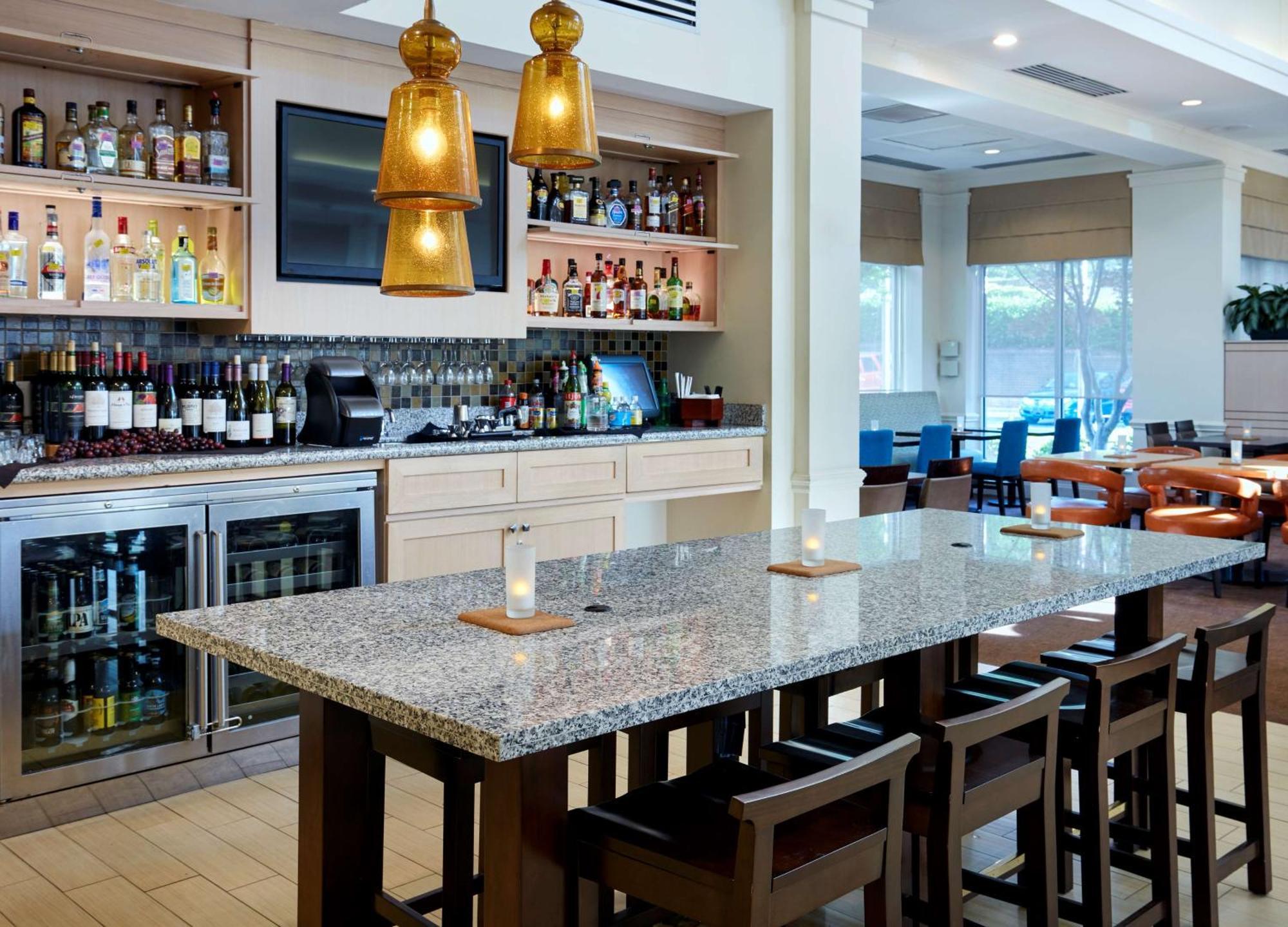 Hilton Garden Inn Charlotte North Kültér fotó
