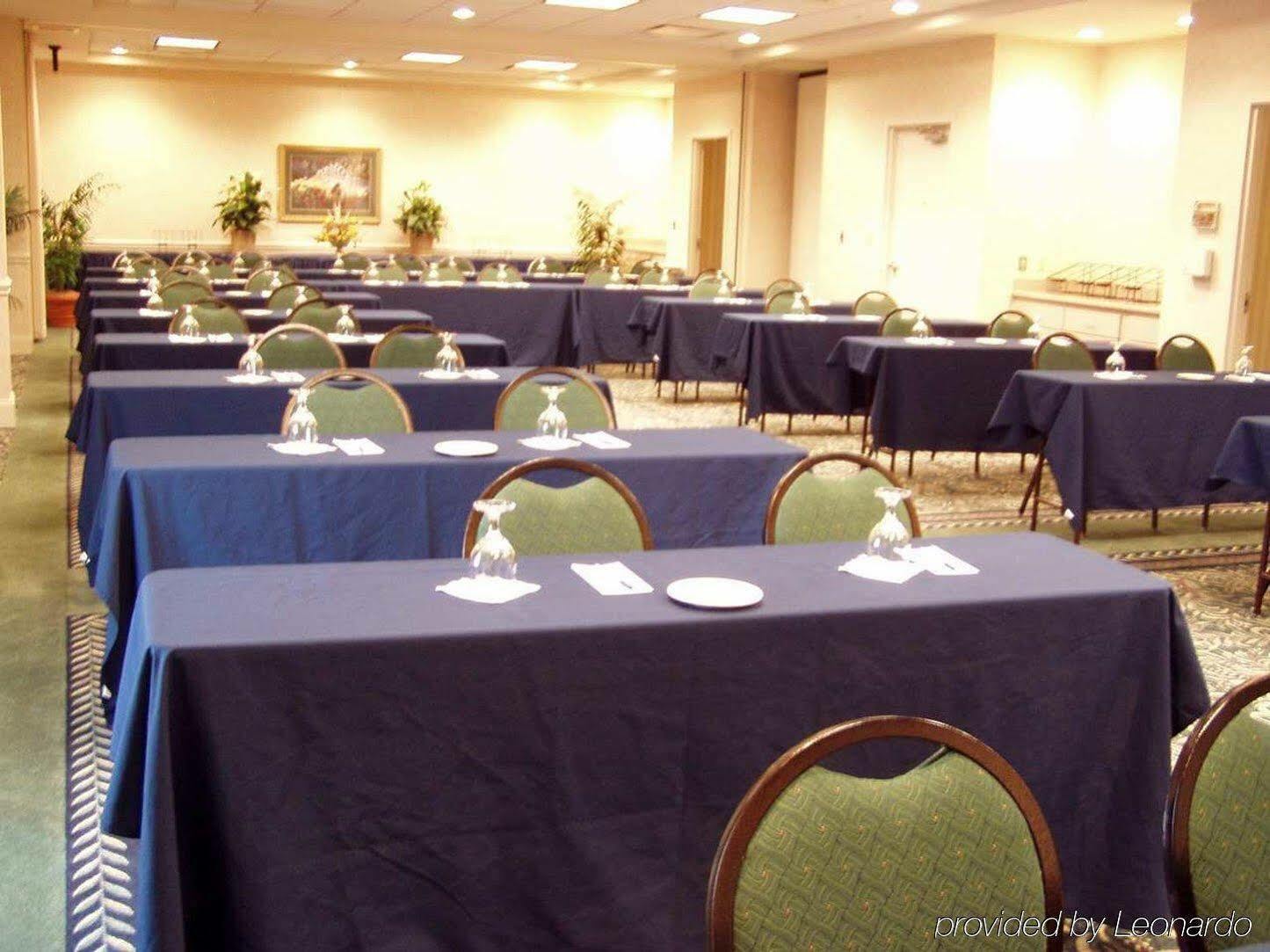 Hilton Garden Inn Charlotte North Kültér fotó