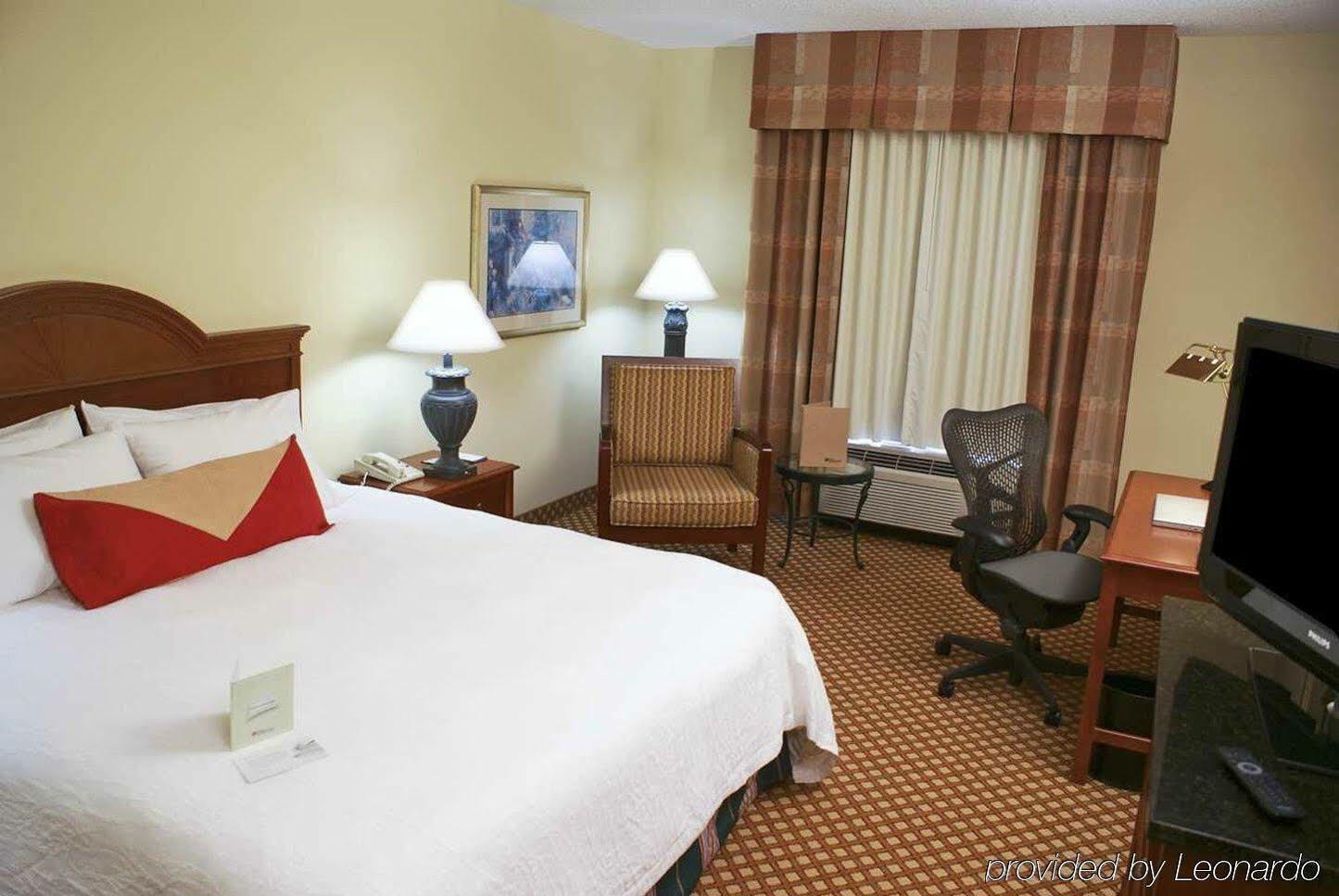 Hilton Garden Inn Charlotte North Kültér fotó